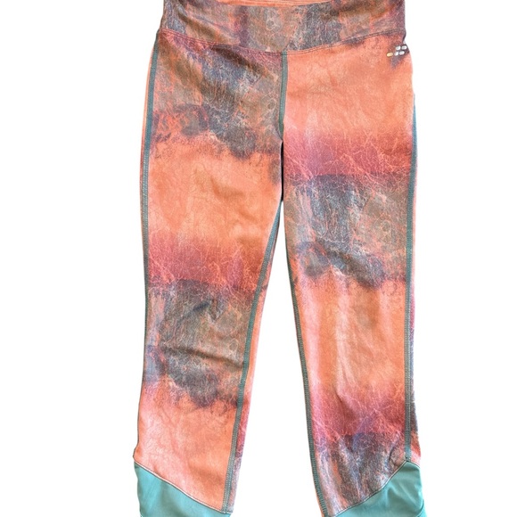 bcg Other - BCG‎ Girls Abstract Print Capri Athletic Leggings Size M (8-10)